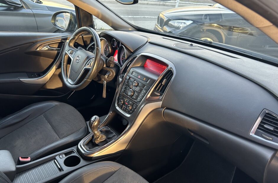 Opel Astra 1.7 CDTI Cosmo