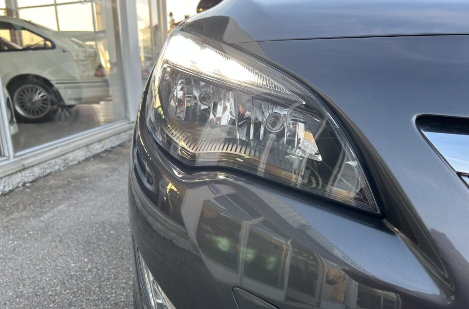 Opel Astra 1.7 CDTI Cosmo